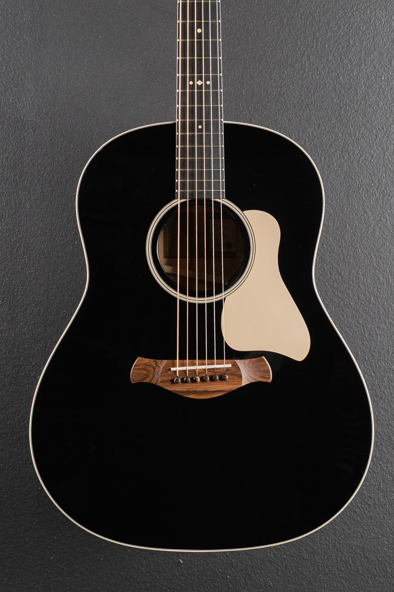 Used Gold Label 517E Blacktop '25
